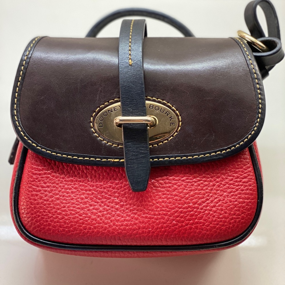 Dooney & Bourke crossbody bag
